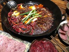 -周幺妹重庆老火锅(银泰城总店)
