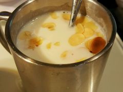 -新大咀港式茶餐厅(宝山万达店)