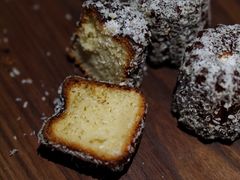 椰子可露丽-WHEAT&BAKER-麥(凯德来福士店)