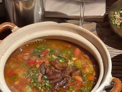 员工酸汤饭-毛辣果·酸(OHA复兴西路店)