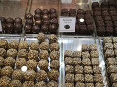 零售区-VENCHI 闻绮(北京国贸商城店)