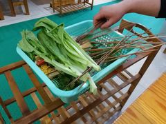 -何氏串串香火锅(翠亨店)