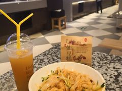 -CGV星星影城(颐堤港ScreenX店)