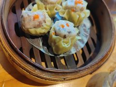 蟹黄烧麦-颐和•海鲜砂锅粥•啫啫煲(奥林匹克广场店)