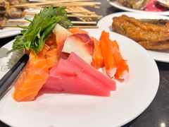 -川骄海鲜自助(王府井奥莱UP TOWN店原世界之花店)