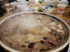 -东巴谷野生菌火锅餐厅
