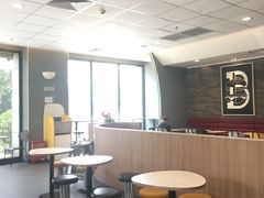 大堂-麦当劳(上百万和城店)