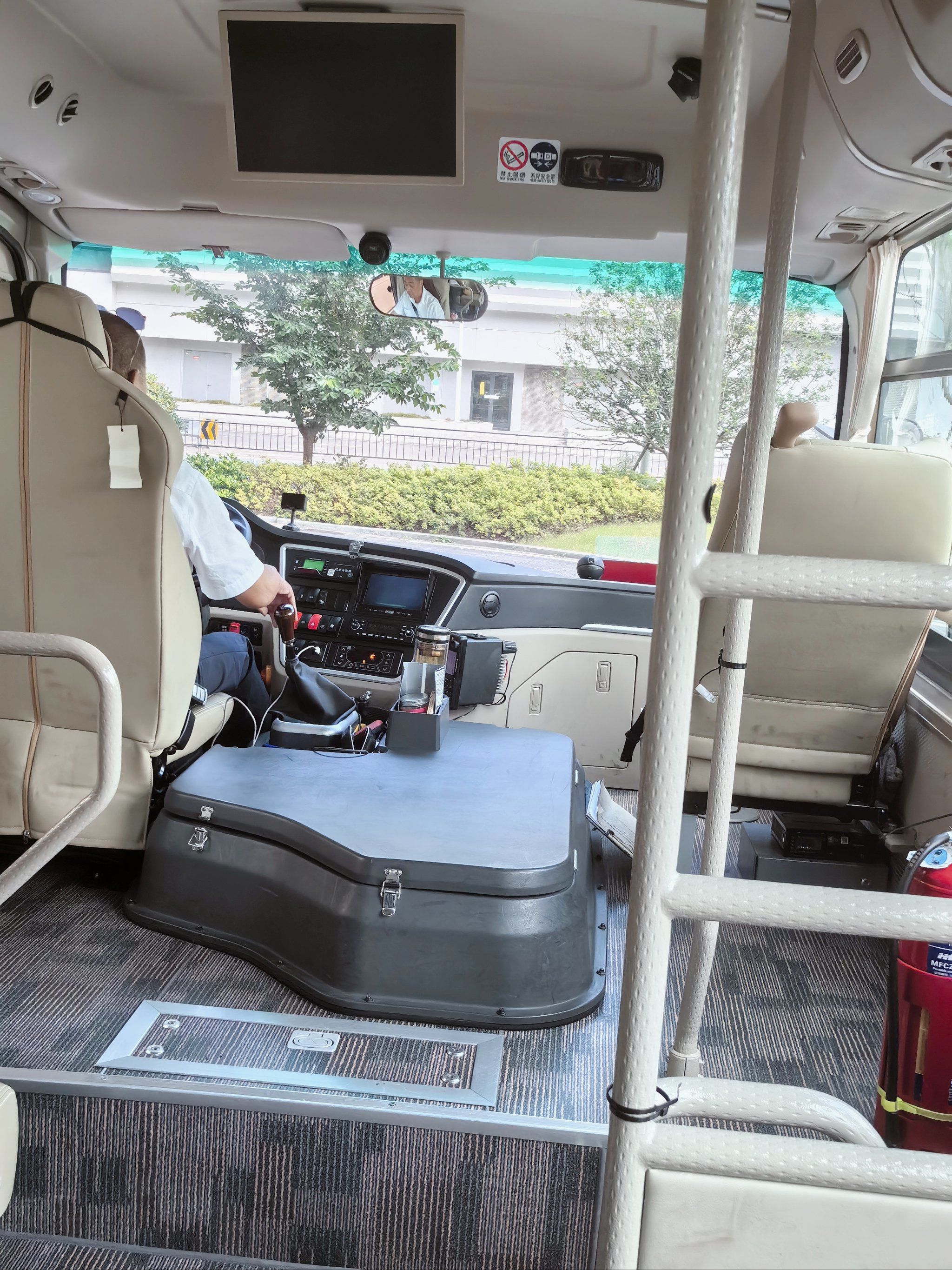 公交上的静好时光