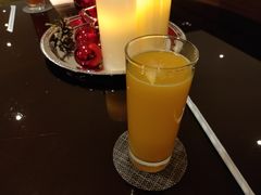 鲜榨橙汁-广州中心皇冠假日酒店·汇点大堂吧