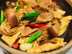 -九道菜有鸡鱼头(石鼓路店)
