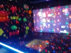 -不可思议减压馆·解压博物馆·摔碗发泄·团建定制