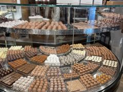 -Laderach 莱德拉(上海环贸iapm店)