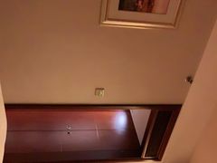 -汕尾巴黎半岛酒店