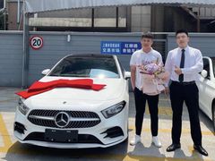 -上海星瀚奔驰4S店(红柳路店)