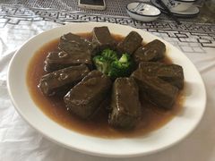 -何乡别院·中式农庄(姑婆山大道店)