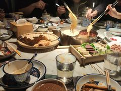 -尚尚仙·酸汤猪手·猪肚鸡火锅(华联万柳购物中心店)