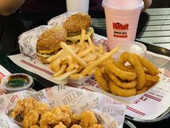 -The Habit Burger Grill 哈比特汉堡(爱琴海店)