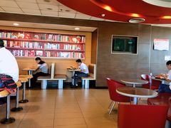 -麦当劳(展览路店)