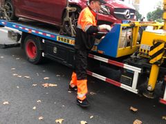 -上海星瀚奔驰4S店(红柳路店)