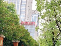 -金时代顺风大酒店（东方商厦杨浦店）-南侧停车场