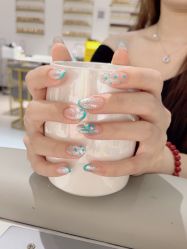 -丽心自助美甲美睫