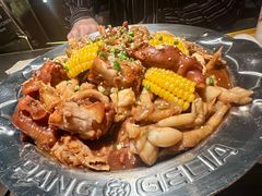 -胖哥俩肉蟹煲(石家庄长安万达店)