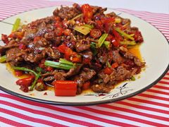 小炒牛肉-饶品富牛魔王辣味烧菜馆(船山路总店)