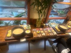 -银米·云南传统过桥米线(双廊黑金冠店)