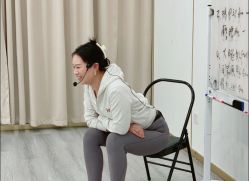 -亚太瑜伽普拉提学院