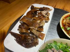 -大众跷脚牛肉馆·非遗传承单位(峨眉山店)