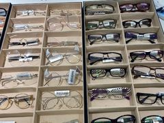 -目艮眼镜SHOWROOM(品牌集合店)