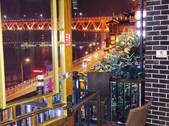 -屋顶顶城市·江景酒店-客房部