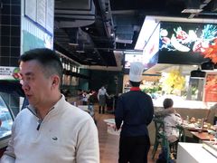 -亚马逊环球美食百汇(新城吾悦广场店)