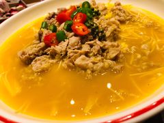 酸汤肥牛-食欲老院子荆芥疙瘩汤(经五路店)