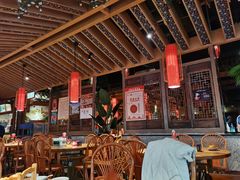 大堂-野山舂·贵州现舂酸汤火锅(鸿通城店)