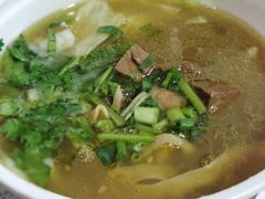 十年经典牛肉米粉-鑫花溪牛肉米粉(凤凰街创始总店)