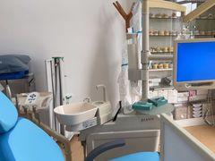 -赫尔森口腔·牙齿种植修复