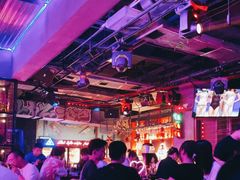 -UP嘻哈酒吧(粉巢店)