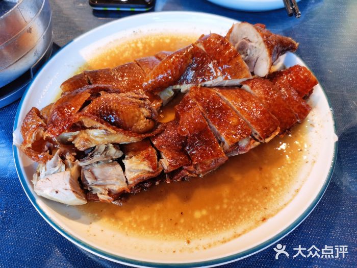 院8里·小乐园家常味川菜(鹭洲里店)脆皮烤鸭图片