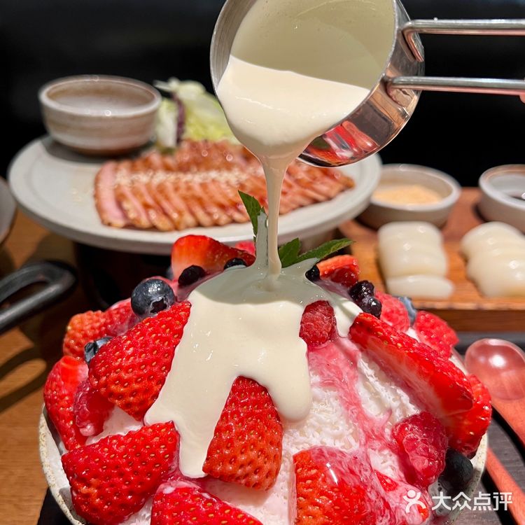 又和闺蜜来打卡了！好吃的漂亮饭！！