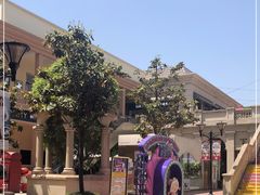 -王府井奥莱临潼小镇(临潼店)