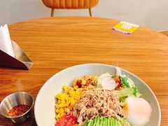 -POKEE VIA&Brunch·维娅(重庆来福士店)