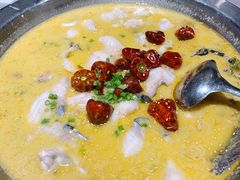 老坛泡菜清江鱼-新沸腾鱼乡(世贸天阶店)