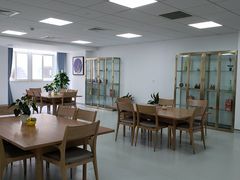 -奉贤东方美谷金汇敬老院·医护康复·日月星连锁(奉贤院)