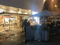 -易生活购物公园