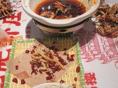 -肥肥虾庄·金牌油焖大虾(汉街SKP店)