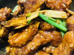 葱姜鱼头煲-常兴记广东小厨(浦东路店)