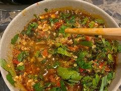 -肖肖酸萝卜鱼火锅(总店)