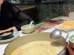 -洪氏嗨捞·猪肚鸡火锅(阳光天地店)