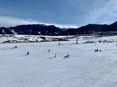 -丝绸之路山地度假区滑雪场